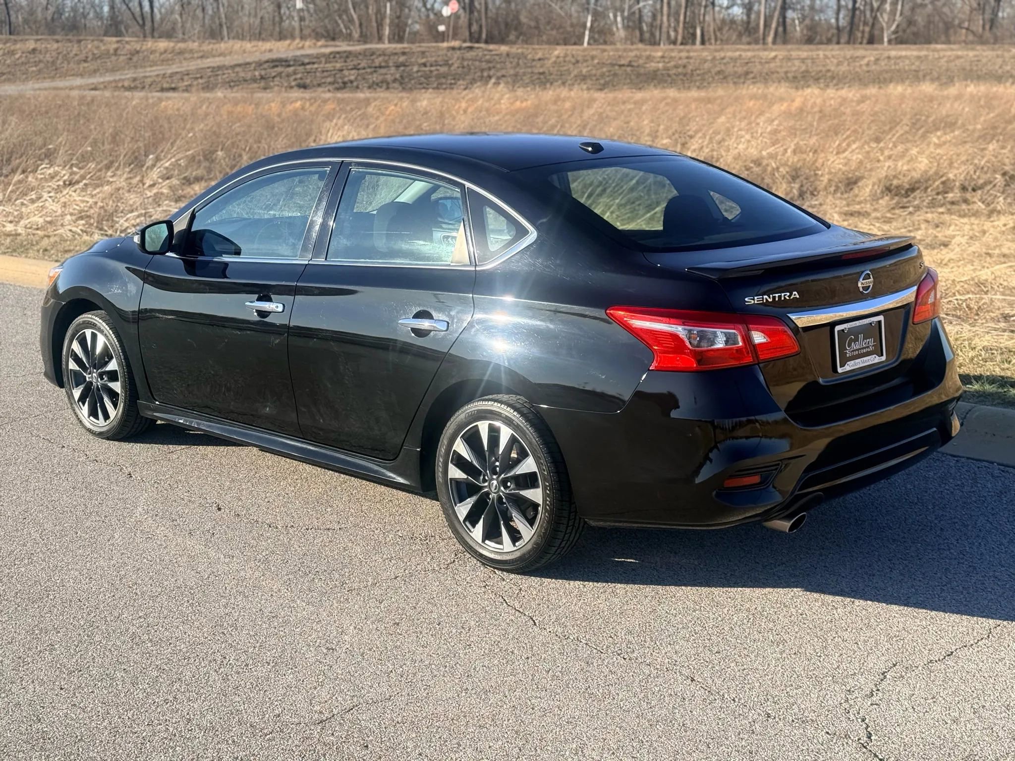 Used 2017 Nissan Sentra SR image 15