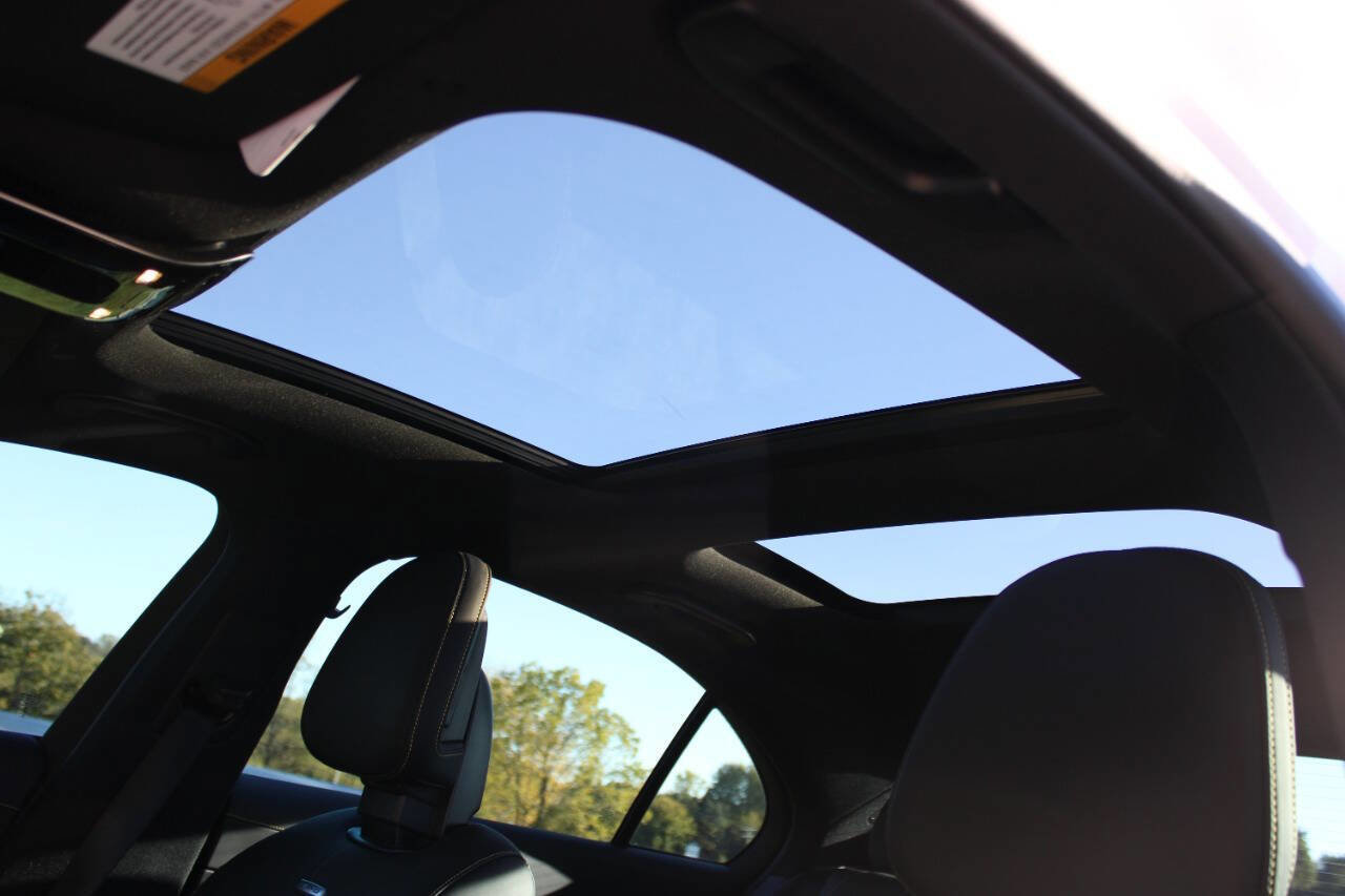 Used 2024 Mercedes-Benz C 36 AMG S image 11