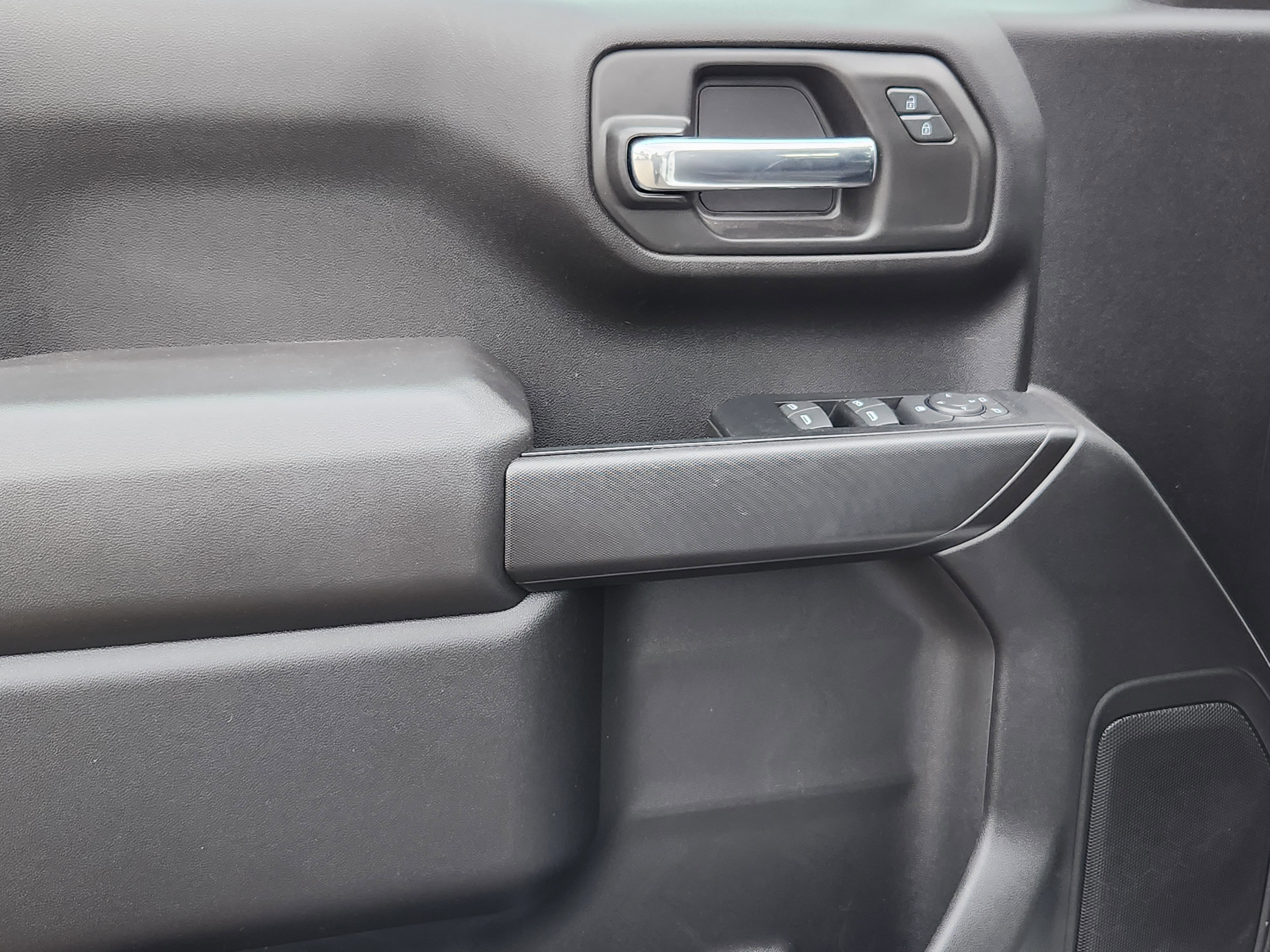 Used 2024 Chevrolet Silverado 1500 W/T image 6