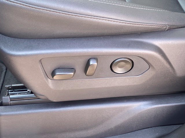 Used 2026 GMC Sierra 1500 SLT AWD/4WD image 32