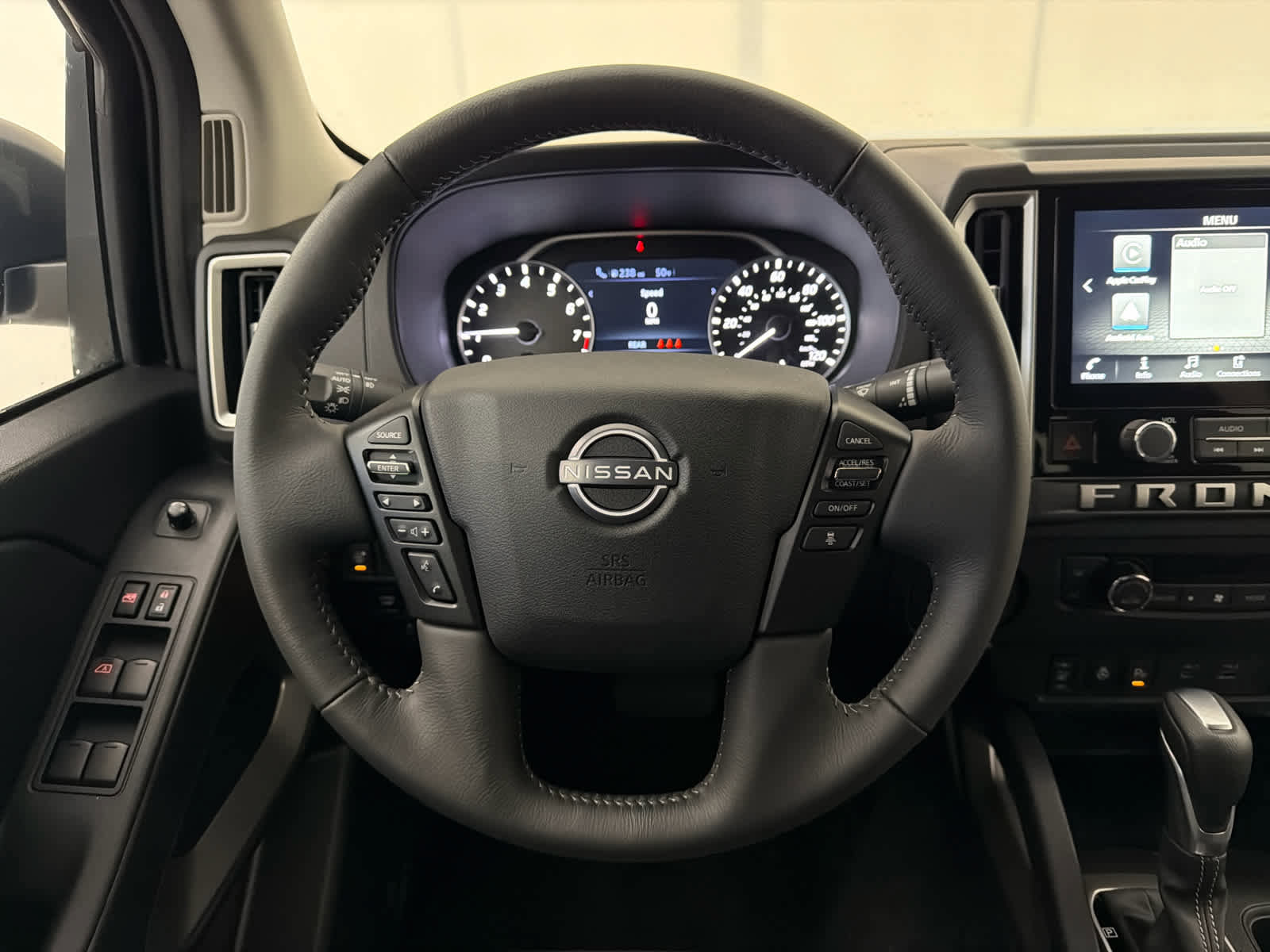 New 2025 Nissan Frontier SV w/ SV Convenience Package image 16