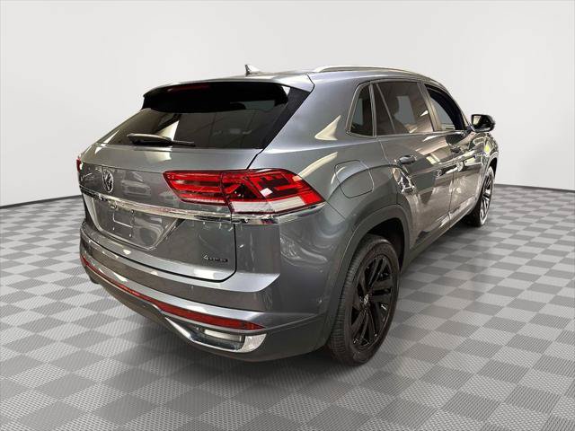 Used 2023 Volkswagen Atlas Cross Sport SE w/ Black Wheel Package AWD/4WD image 2