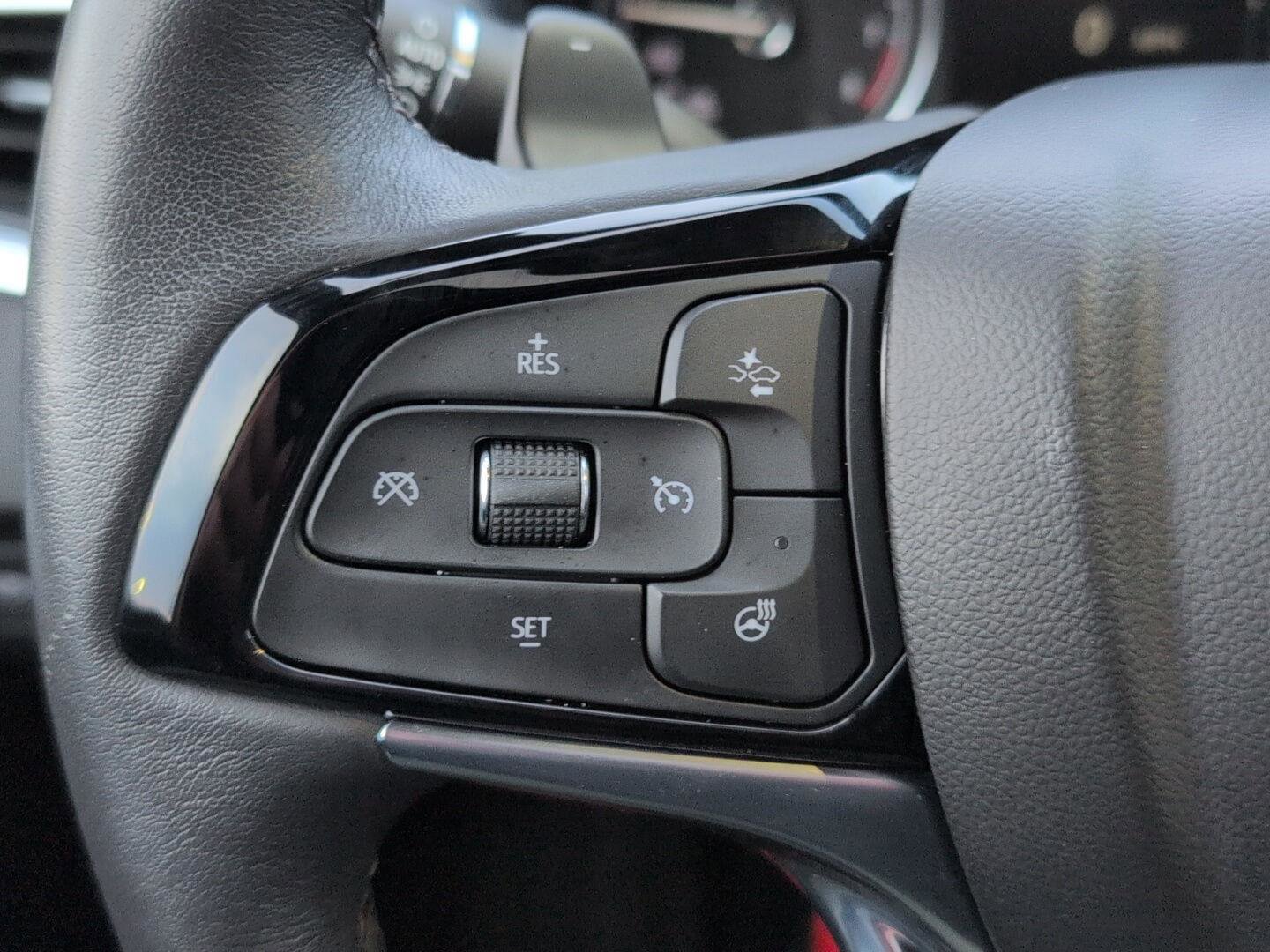 Used 2024 Buick Enclave Essence w/ Experience Buick Package image 23