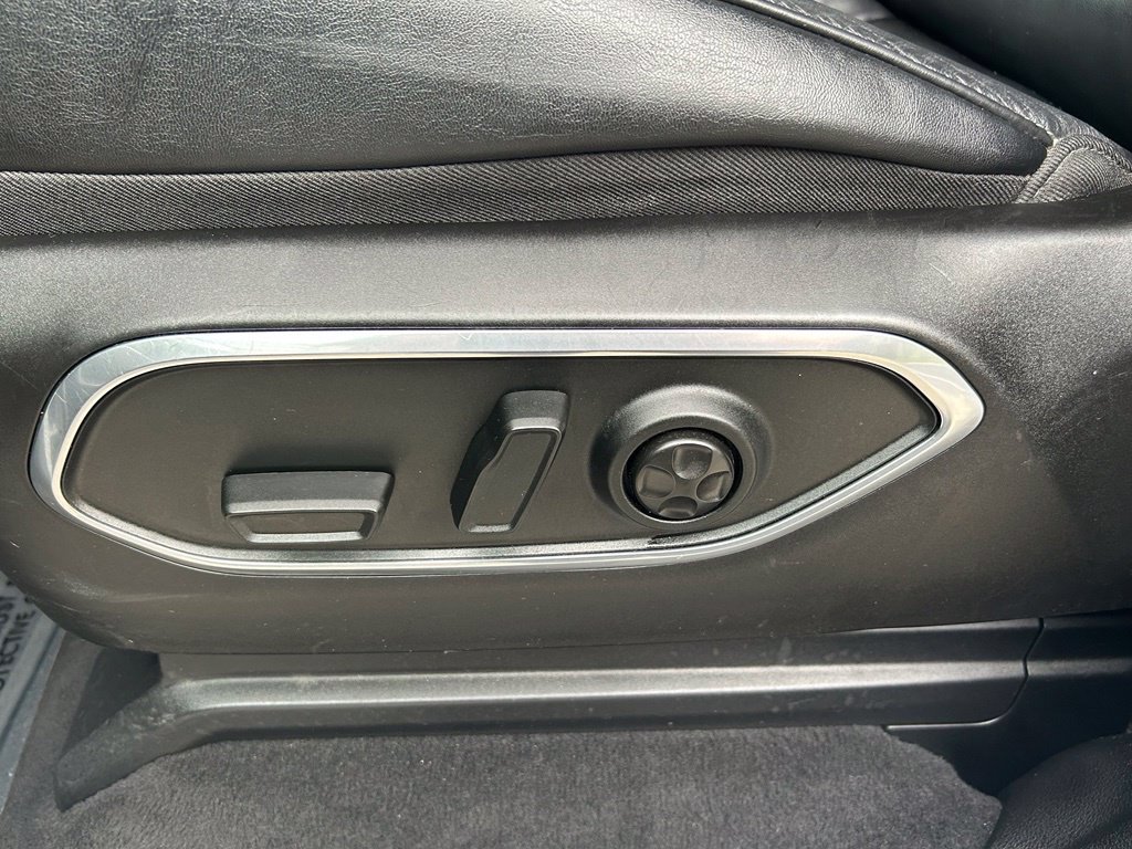 Used 2024 Jeep Wagoneer Series II w/ Flexible Seating Group AWD/4WD image 17