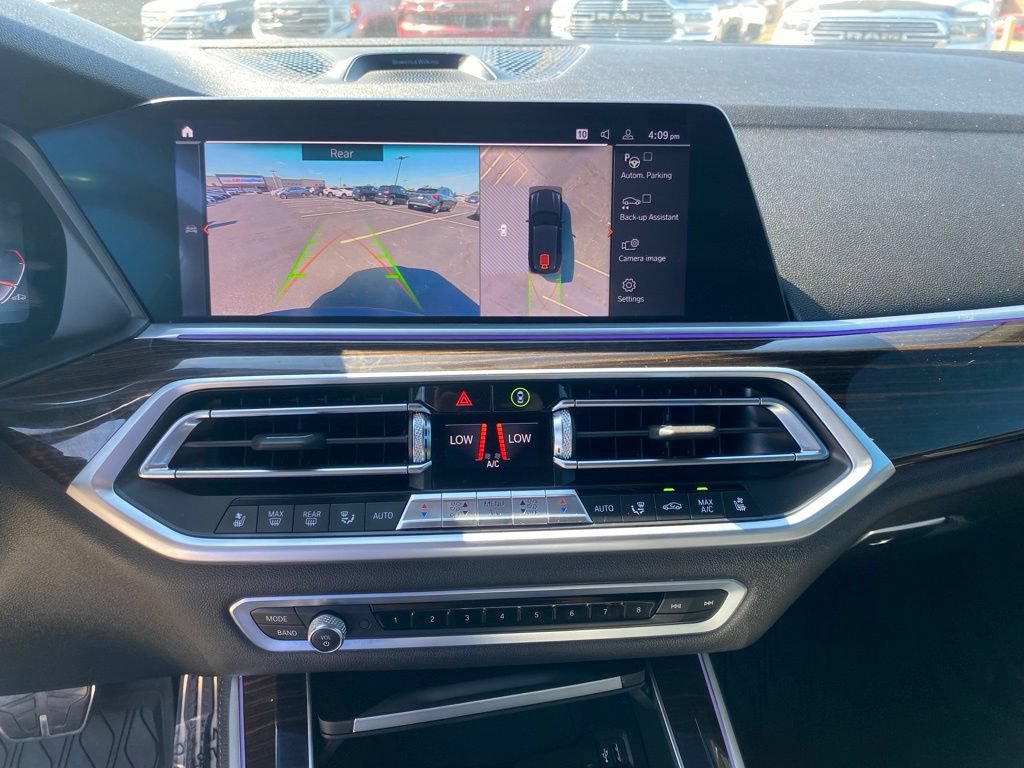 Used 2019 BMW X5 xDrive50i w/ M Sport Package AWD/4WD image 14