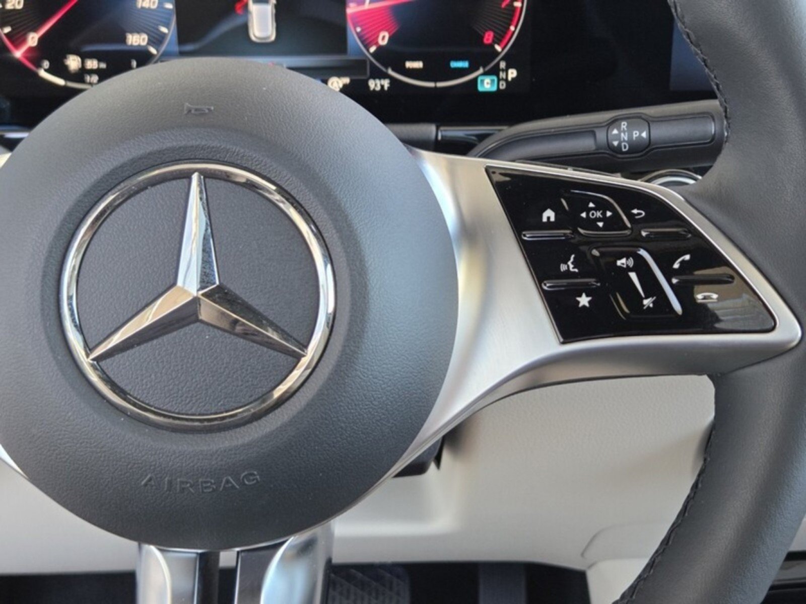 Certified 2026 Mercedes-Benz GLA 250 w/ Exclusive Package image 27