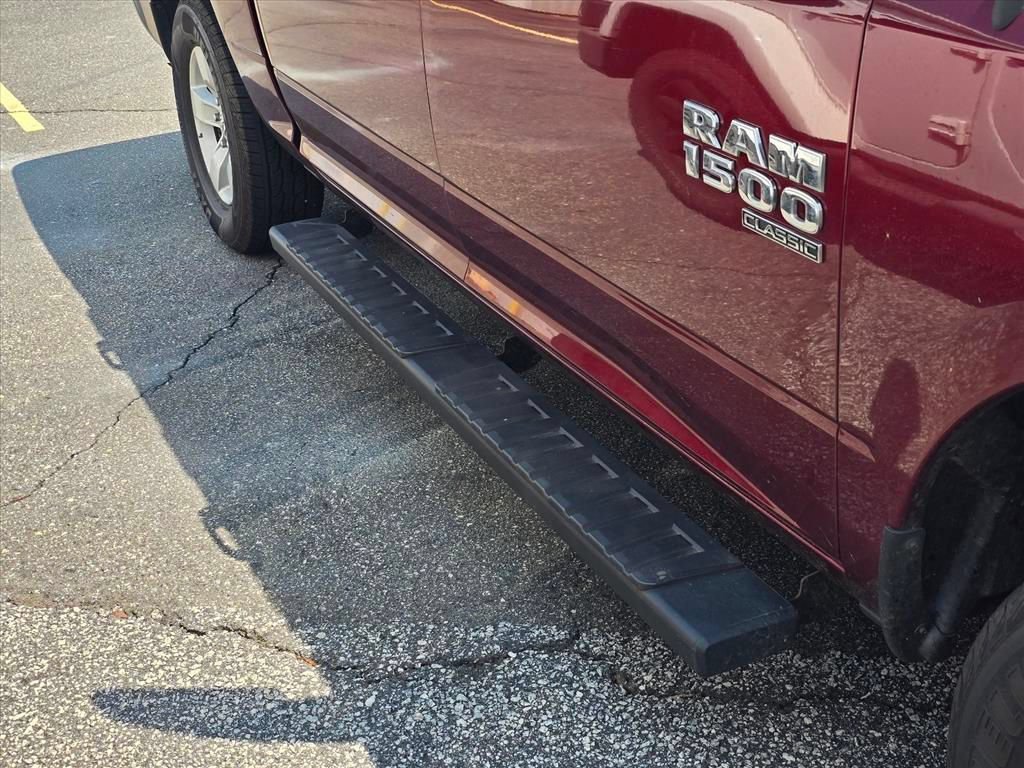 Used 2021 RAM 1500 Classic SLT AWD/4WD image 13