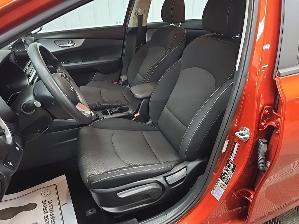 Used 2023 Kia Forte LXS image 29