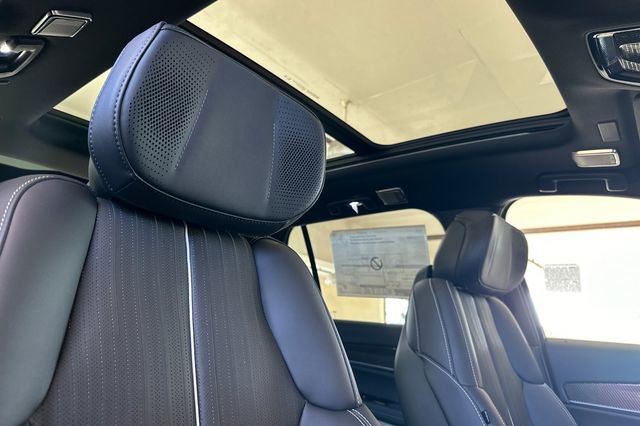 New 2026 Cadillac Vistiq Sport w/ LPO, Floor Liner Package image 16
