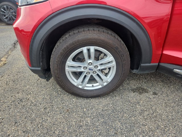 Used 2023 Ford Explorer XLT w/ Equipment Group 202A AWD/4WD image 53