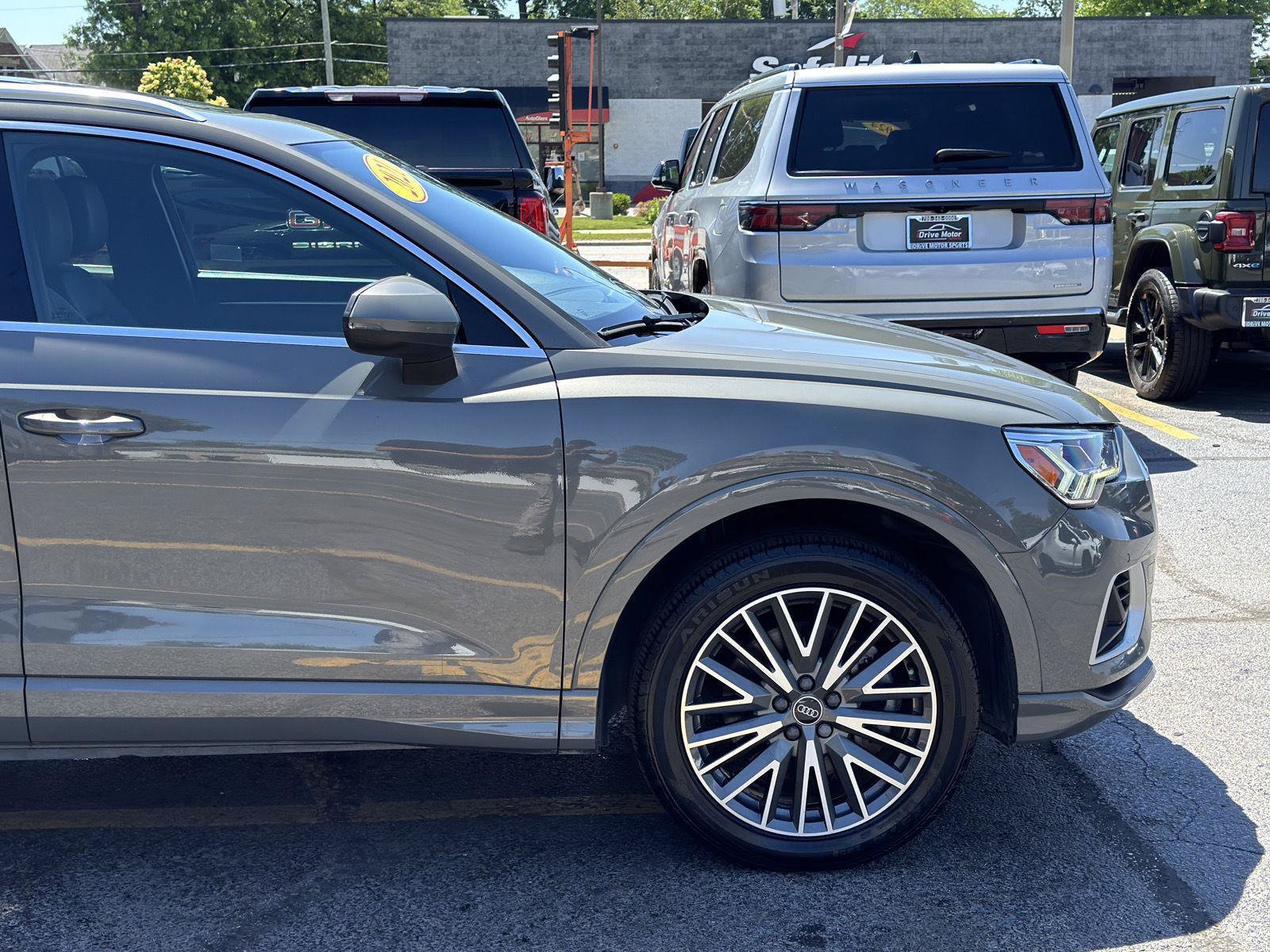 Used 2021 Audi Q3 2.0T Premium Plus w/ Premium Plus Package AWD/4WD image 10