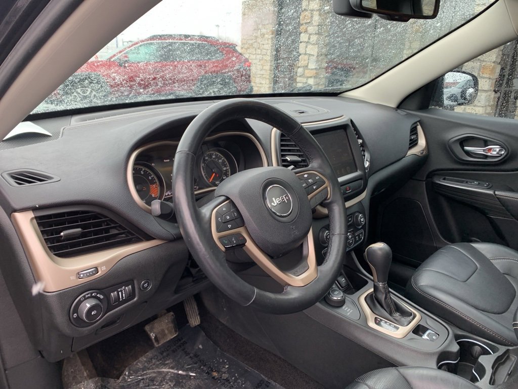 Used 2015 Jeep Cherokee Limited w/ Luxury Group image 20