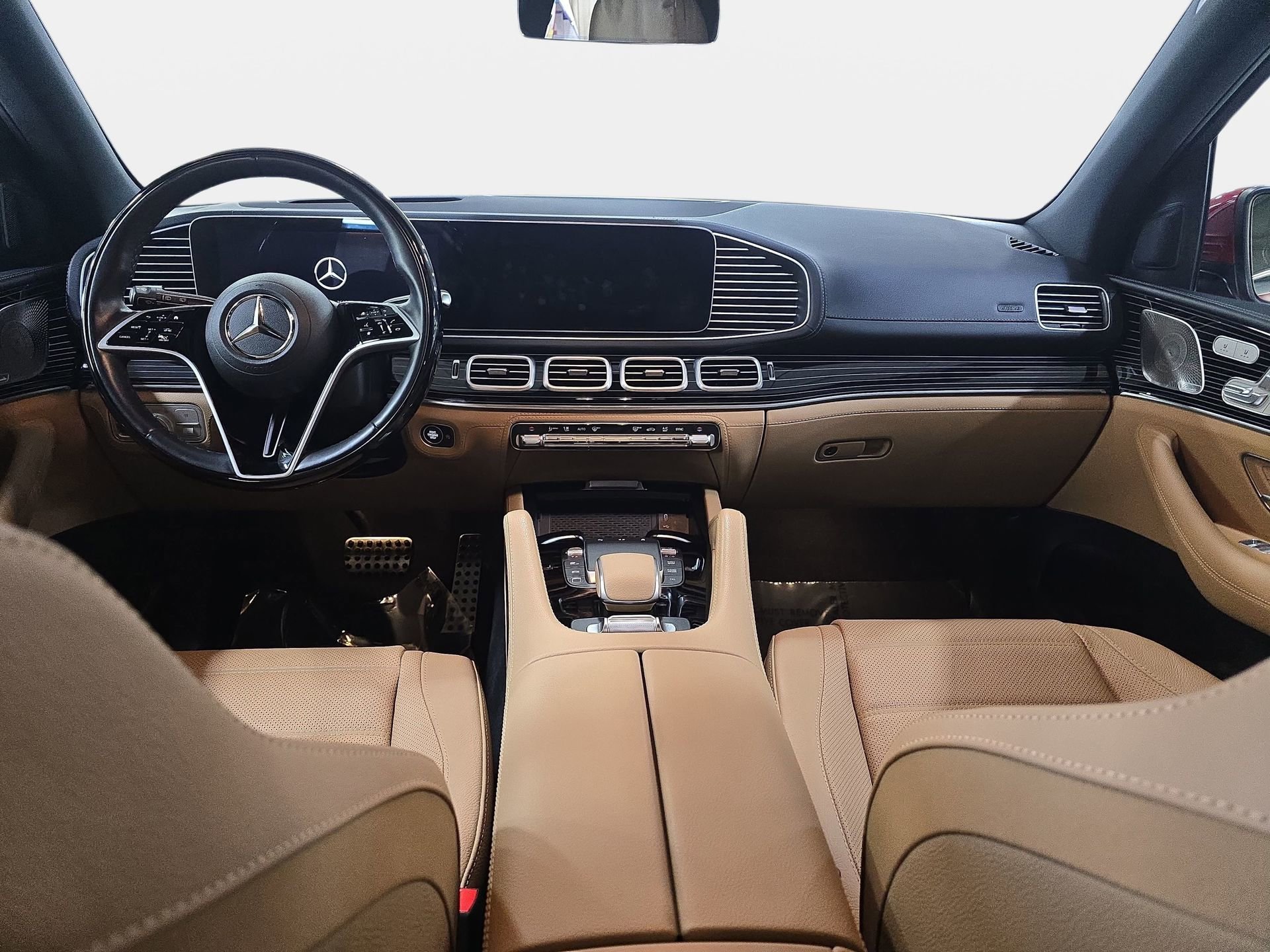 Certified 2025 Mercedes-Benz GLS 580 4MATIC image 9