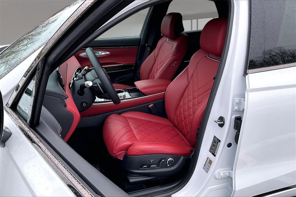 Used 2026 Genesis GV70 3.5T Sport Prestige image 21