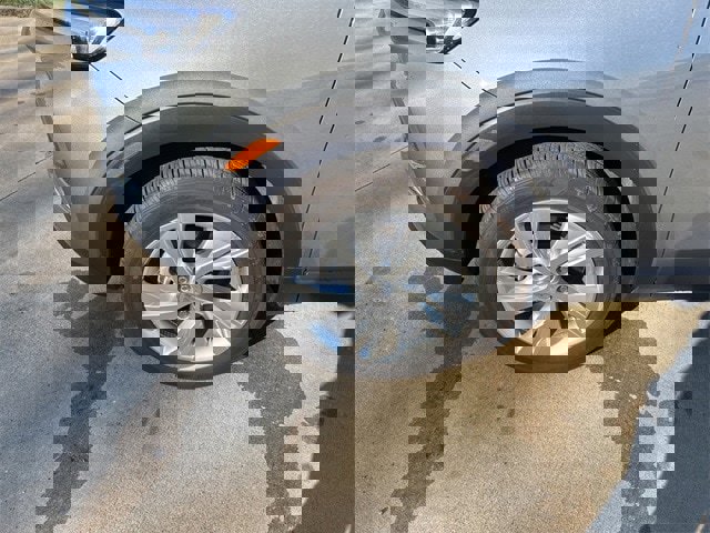 Used 2024 Buick Encore GX Preferred image 47