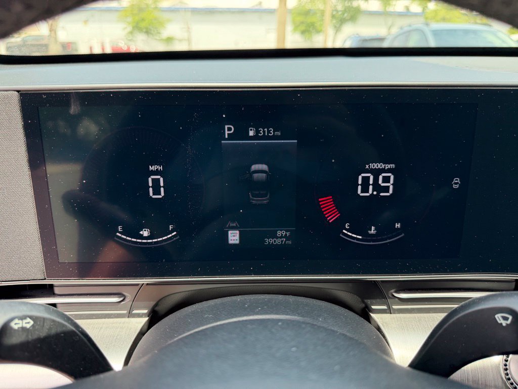 Used 2024 Hyundai Kona SEL FWD image 28
