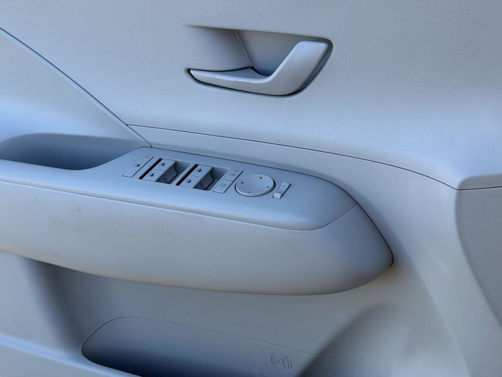 Used 2024 Hyundai Kona SEL w/ Convenience Package FWD image 20