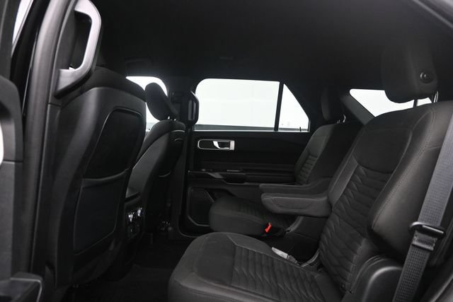 Used 2020 Ford Explorer XLT w/ Comfort Package AWD/4WD image 11