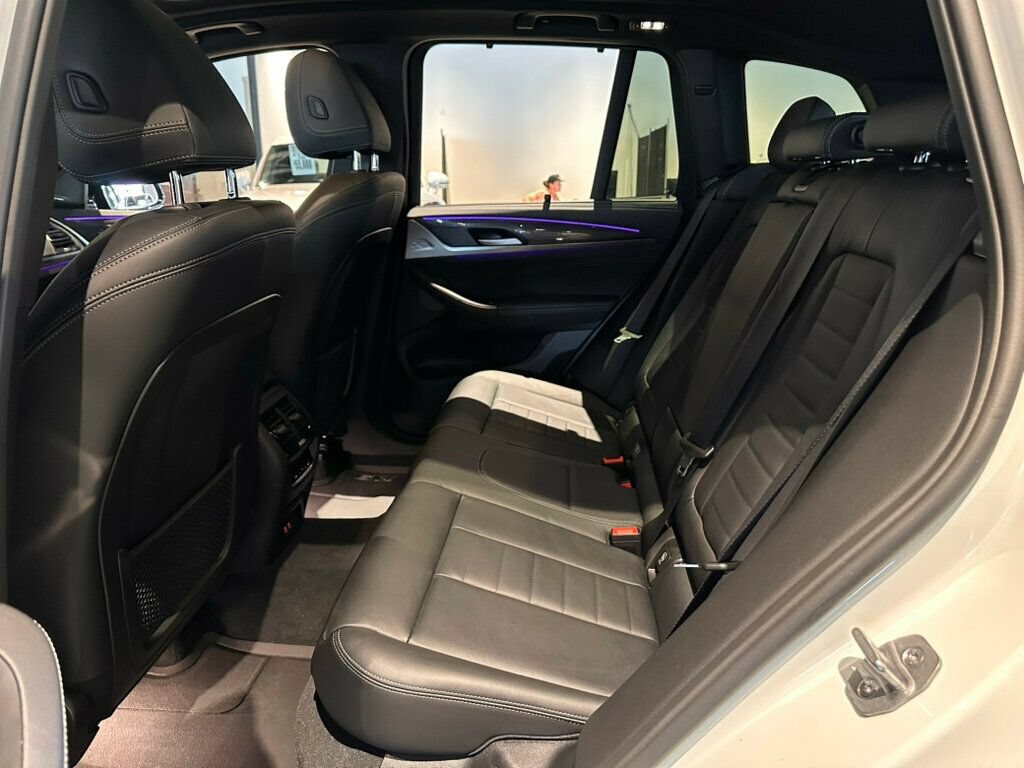 Used 2024 BMW X3 M40i AWD/4WD image 25