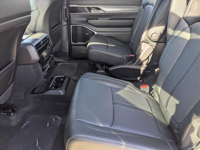 New 2026 Jeep Grand Wagoneer Limited image 17