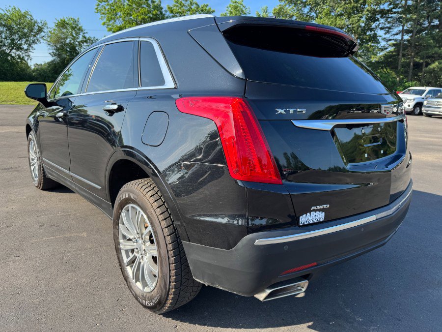 Used 2019 Cadillac XT5 Luxury image 3