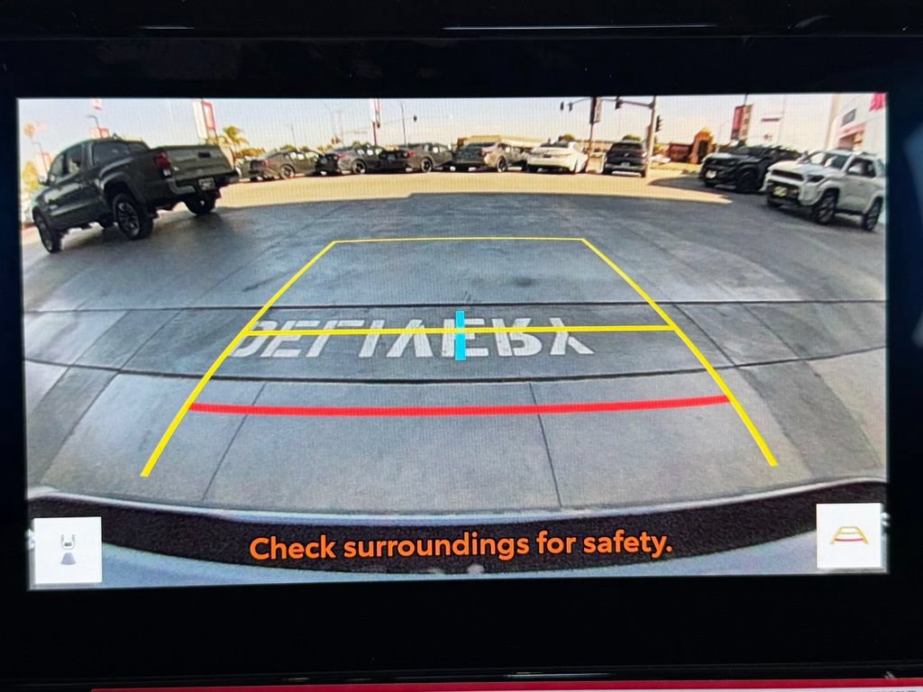 Used 2026 Toyota Camry SE FWD image 31