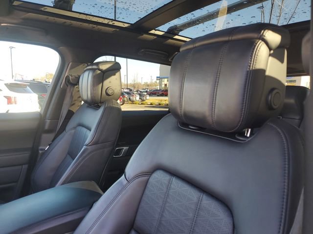 Used 2019 Land Rover Range Rover Sport HSE Dynamic image 13