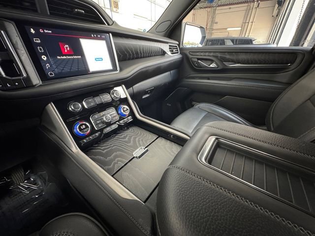 Used 2023 GMC Yukon XL Denali w/ LPO, Floor Liner Package image 10