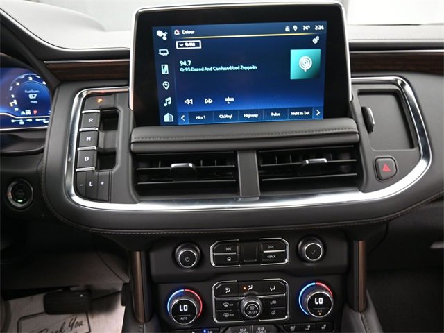 Certified 2024 Chevrolet Suburban High Country w/ Advanced Technology Package image 10