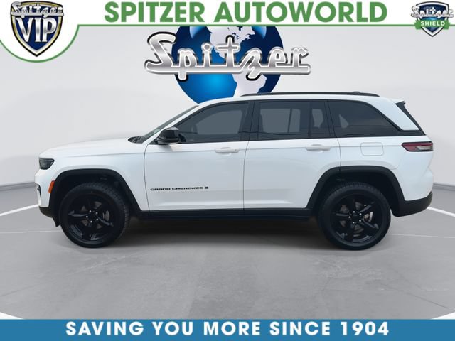 Used 2023 Jeep Grand Cherokee Altitude AWD/4WD image 6