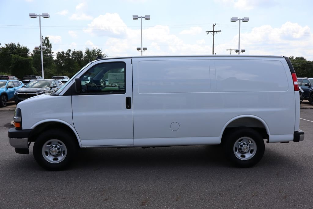 New 2025 Chevrolet Express 2500 w/ Driver Convenience Package image 21