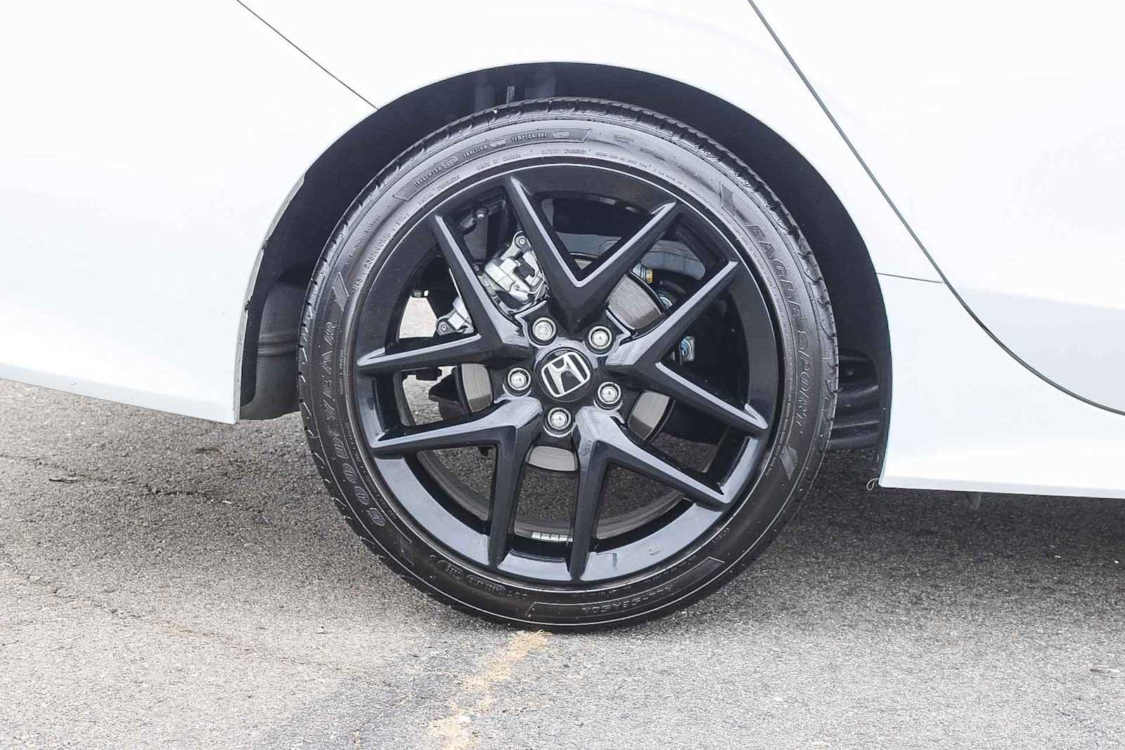 Certified 2025 Honda Civic Sport image 10