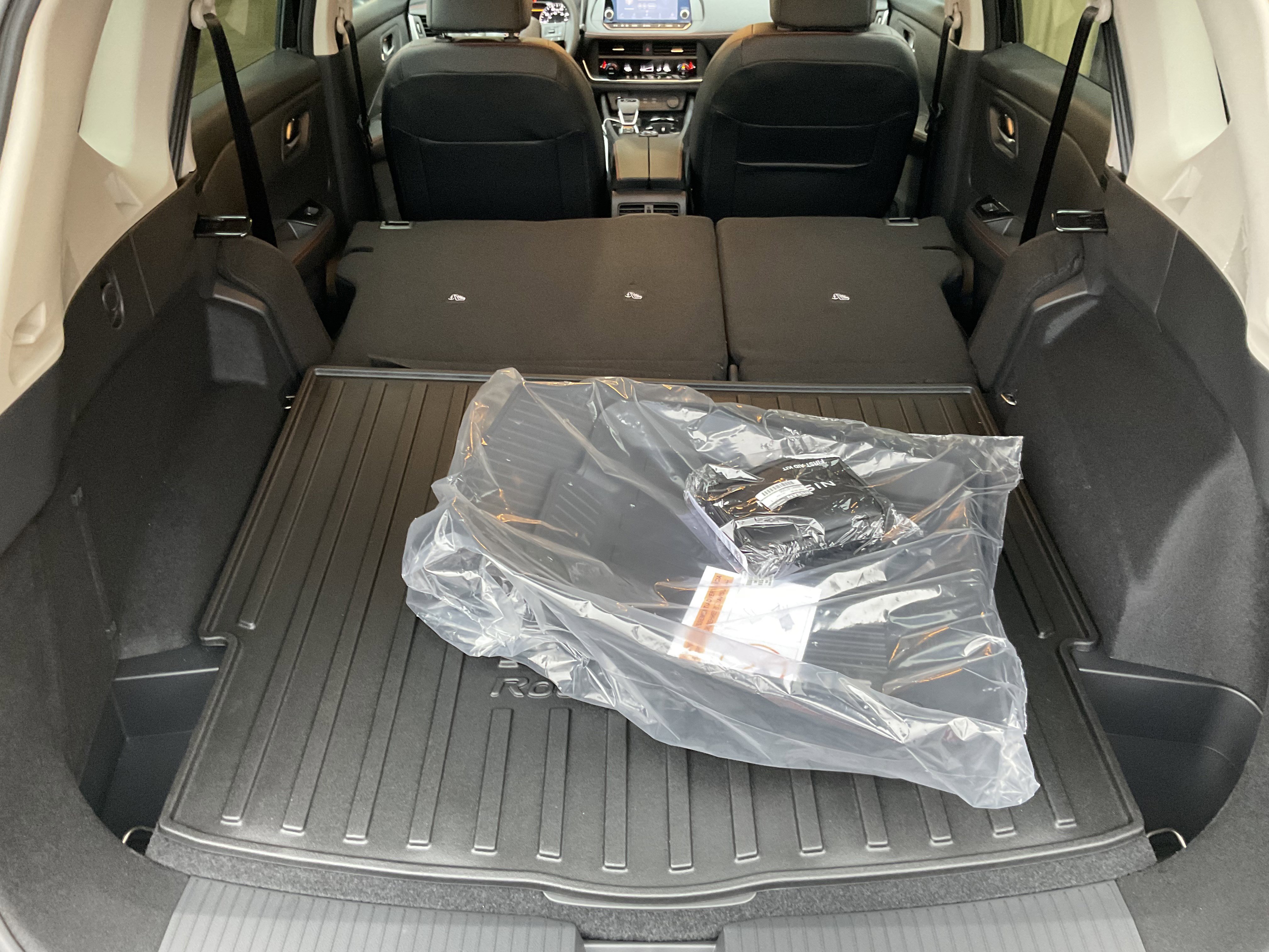 Used 2026 Nissan Rogue SV image 41