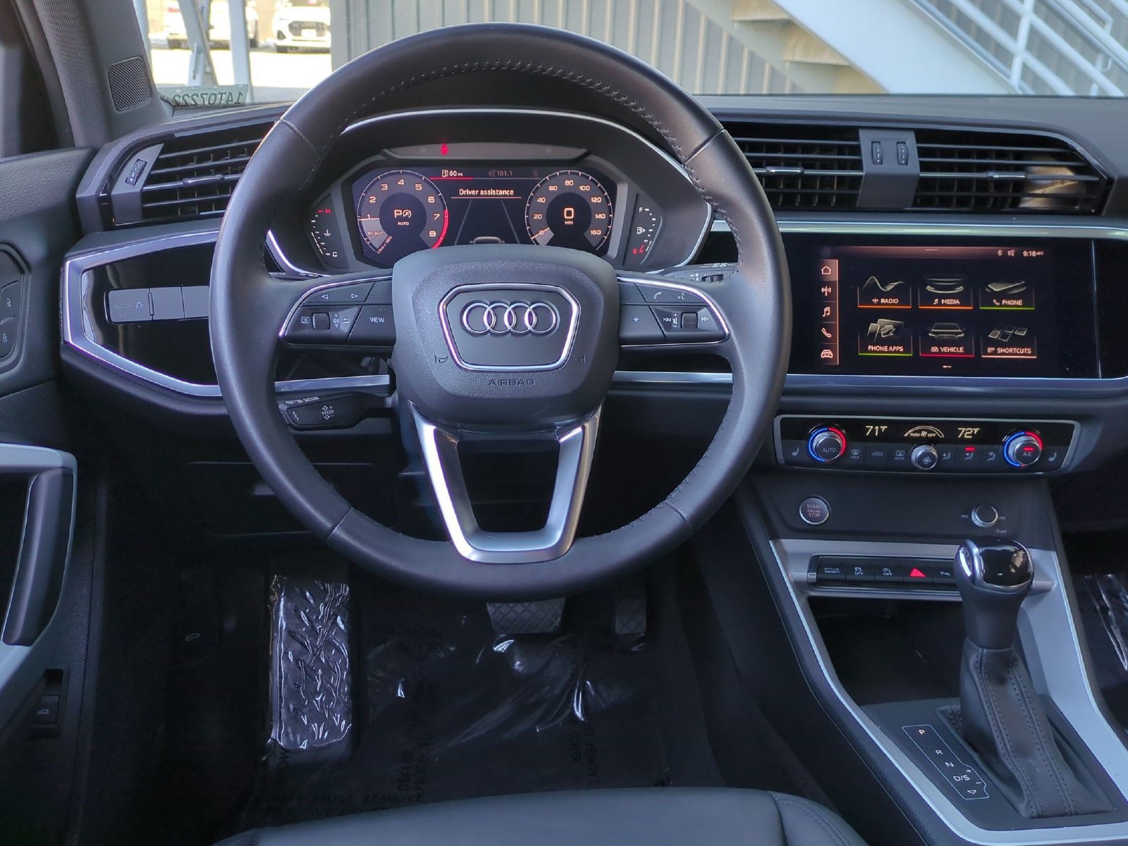 Used 2020 Audi Q3 2.0T Premium w/ Convenience Package AWD/4WD image 9