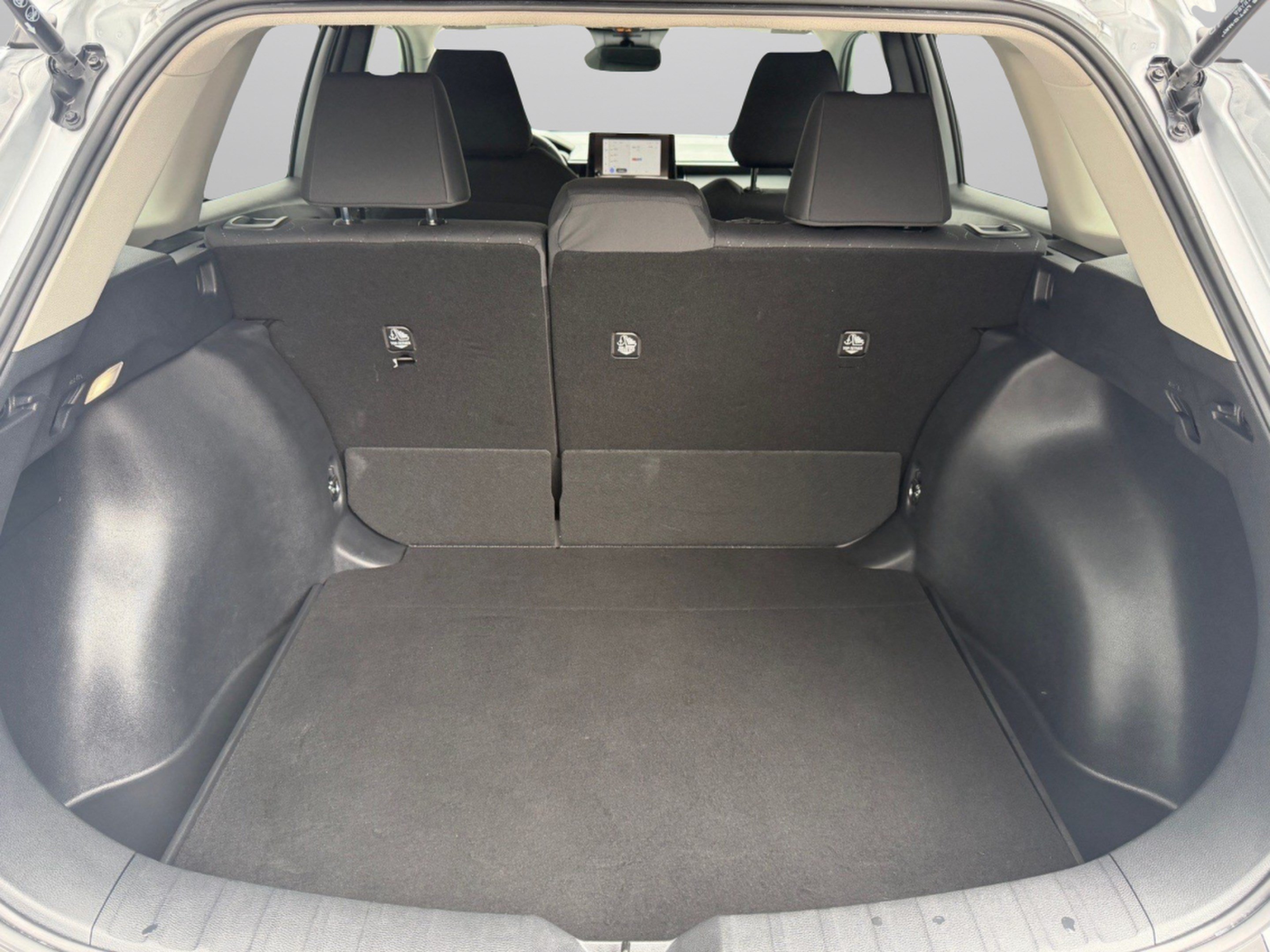 Used 2025 Toyota Corolla Cross LE FWD image 38