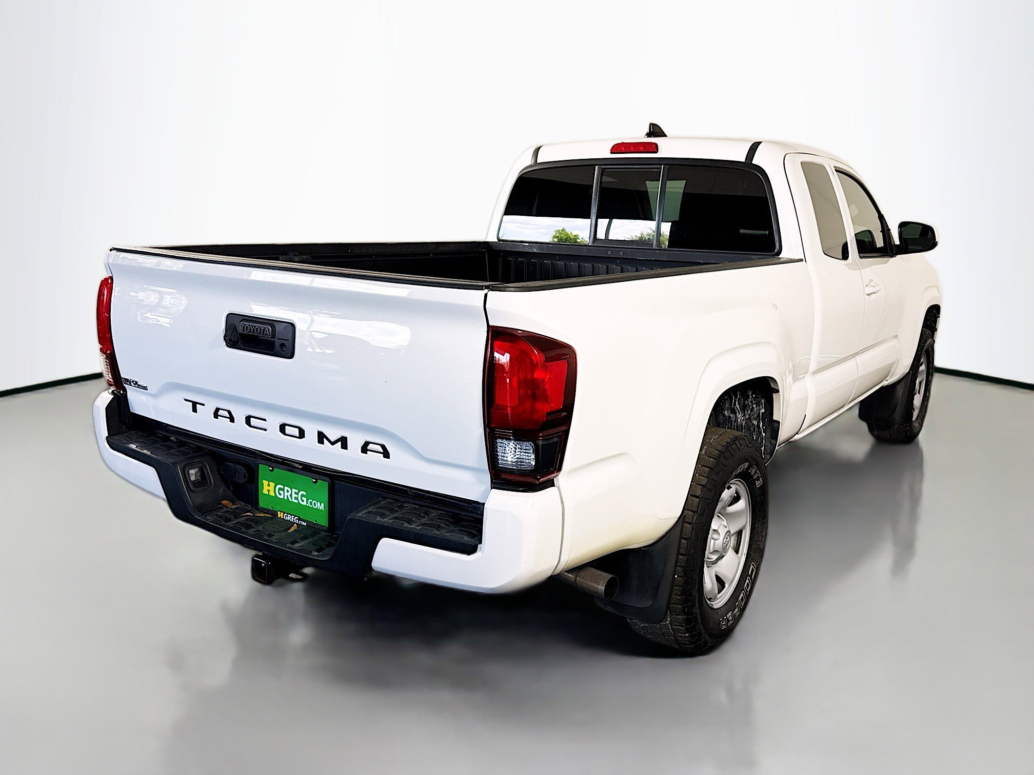 Used 2021 Toyota Tacoma SR w/ SR Convenience Package image 10