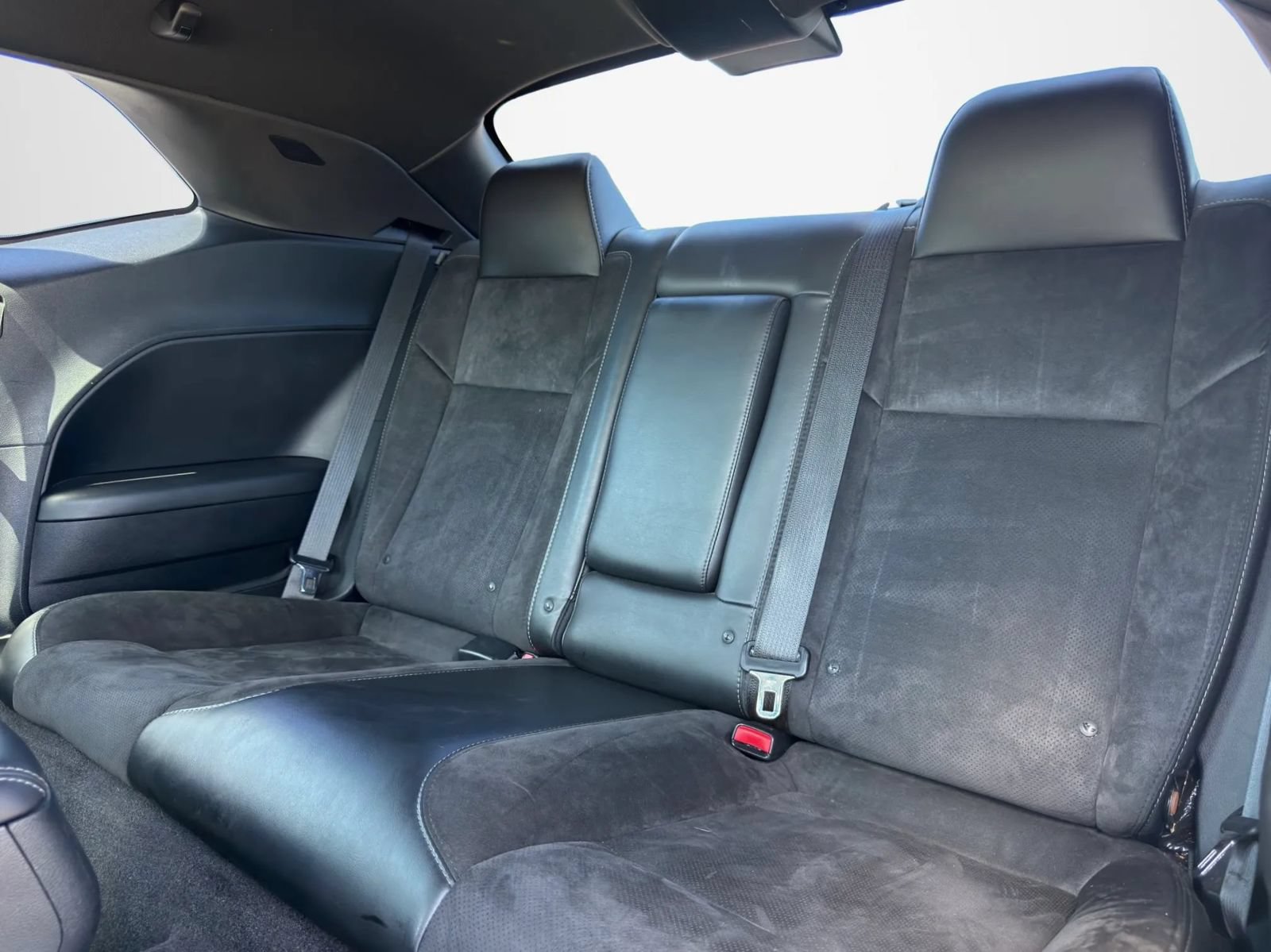 Used 2017 Dodge Challenger R/T Plus RWD image 28