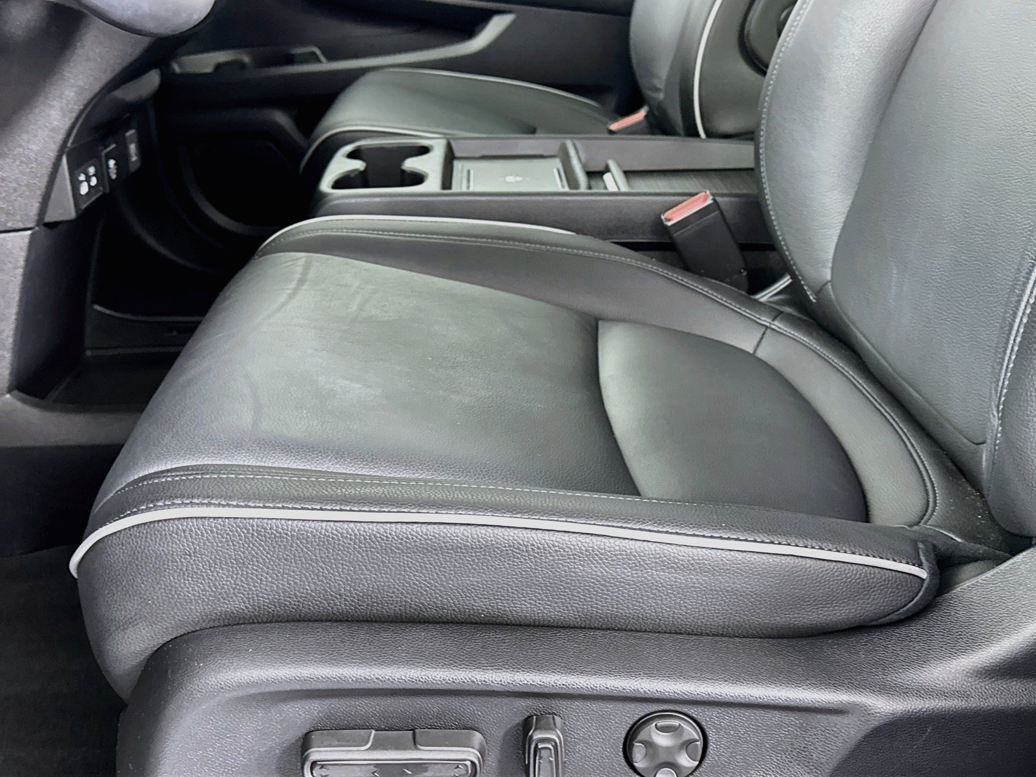 Certified 2025 Honda Odyssey Touring image 19