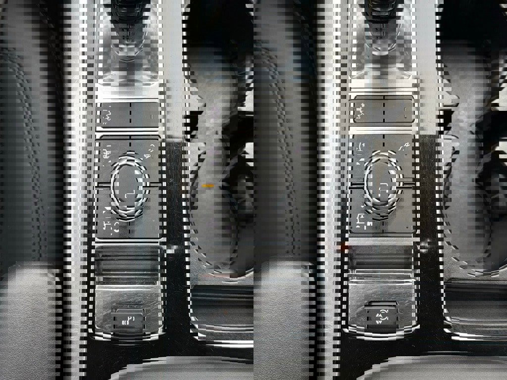 Used 2021 Land Rover Range Rover Sport HSE Silver Edition image 24