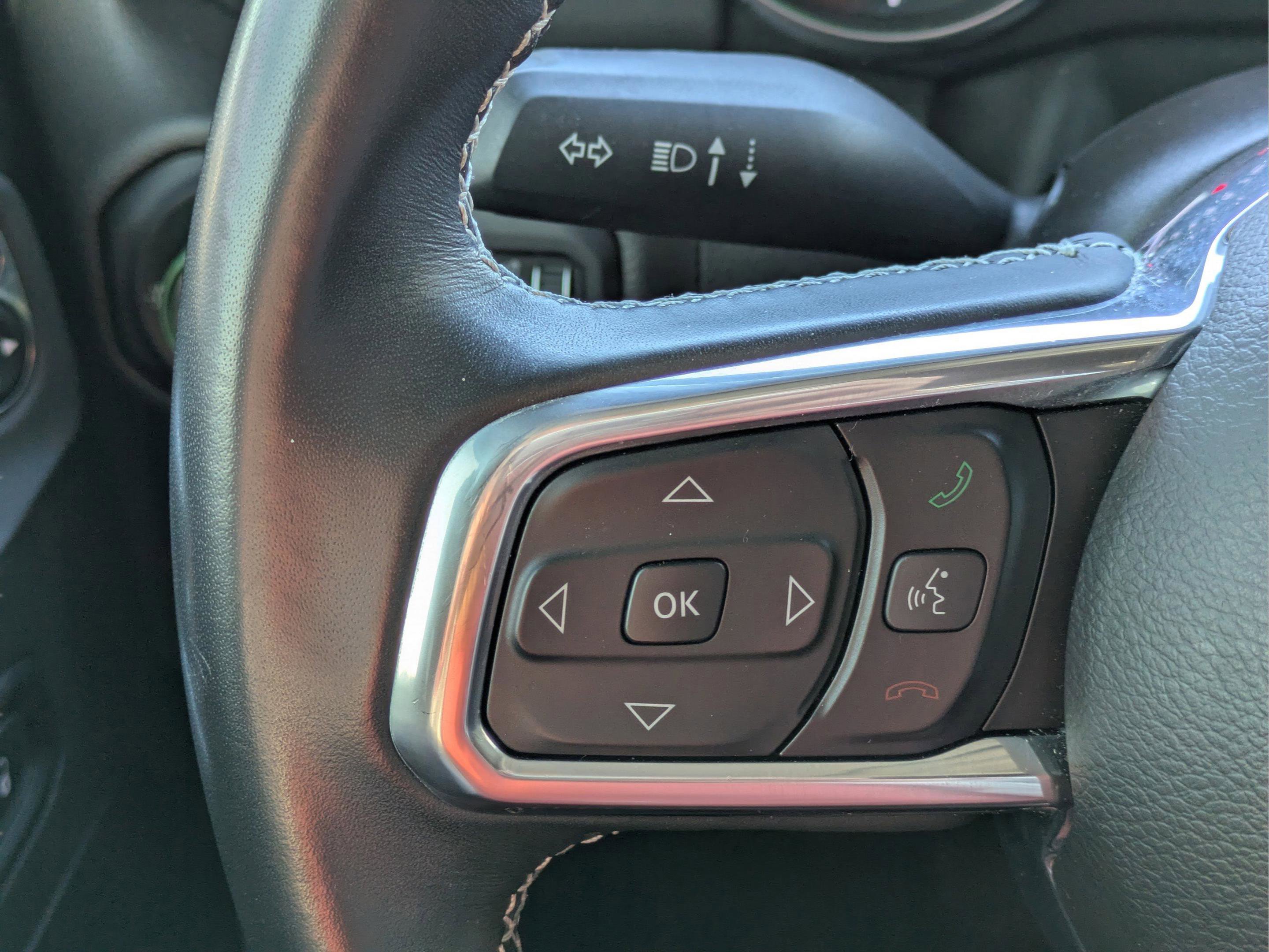 Used 2022 Jeep Wrangler Unlimited Sahara image 27