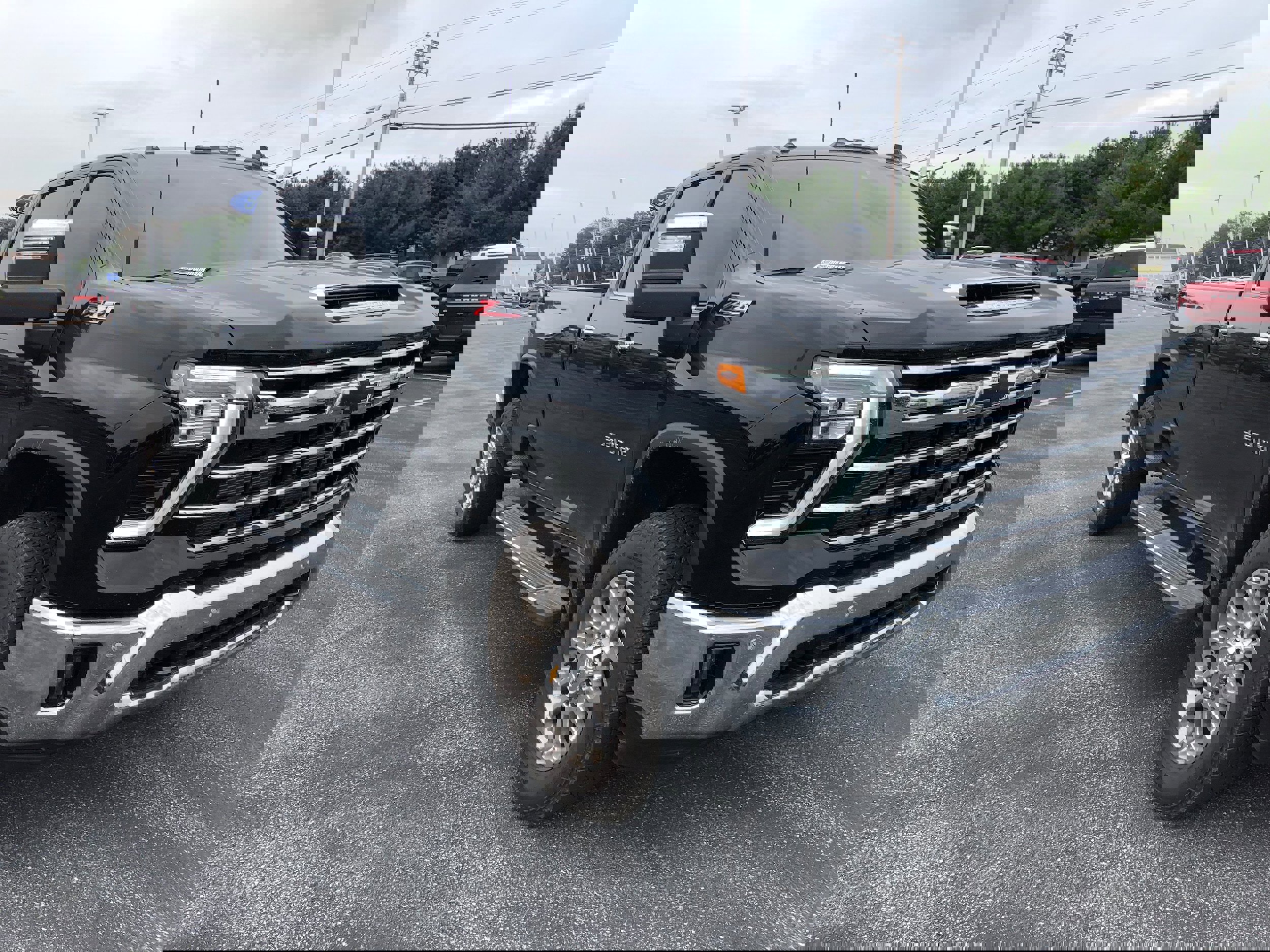 Used 2025 Chevrolet Silverado 3500 LTZ image 5