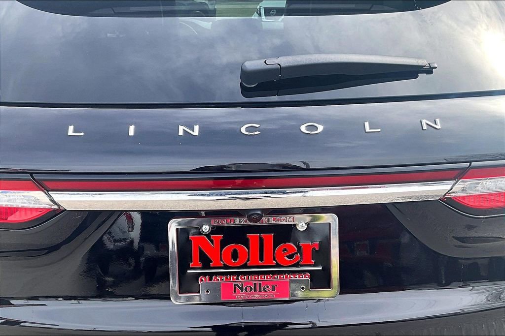 Used 2022 Lincoln Corsair AWD w/ Equipment Group 101A image 8