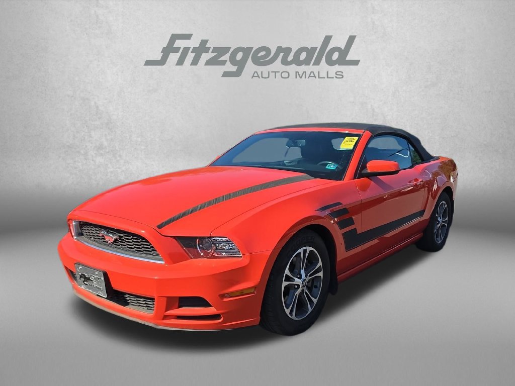 Used 2014 Ford Mustang Premium w/ Comfort Package RWD image 3