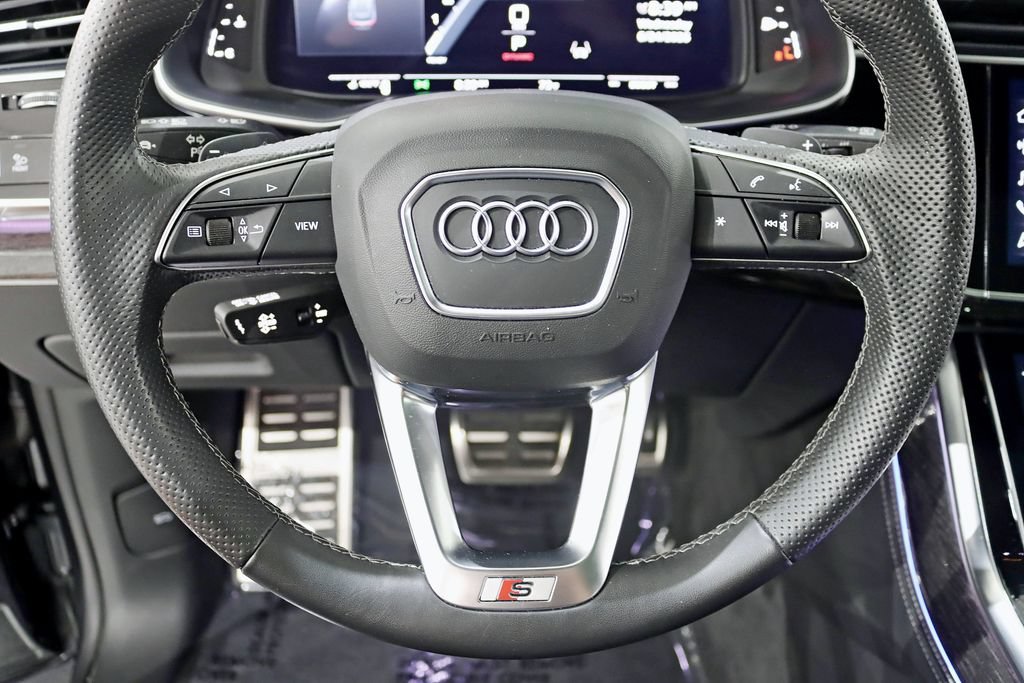 Used 2022 Audi SQ8 Prestige AWD/4WD image 16