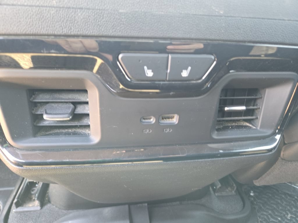 Used 2025 GMC Sierra 2500 AT4 AWD/4WD image 37