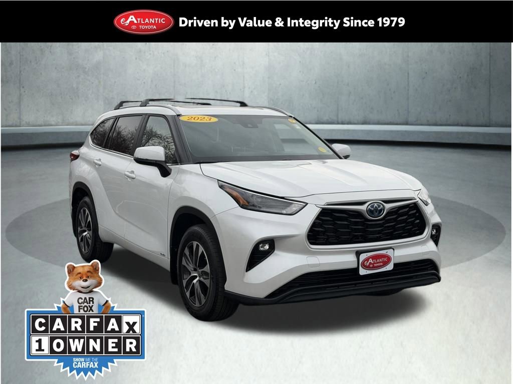 Used 2023 Toyota Highlander XLE