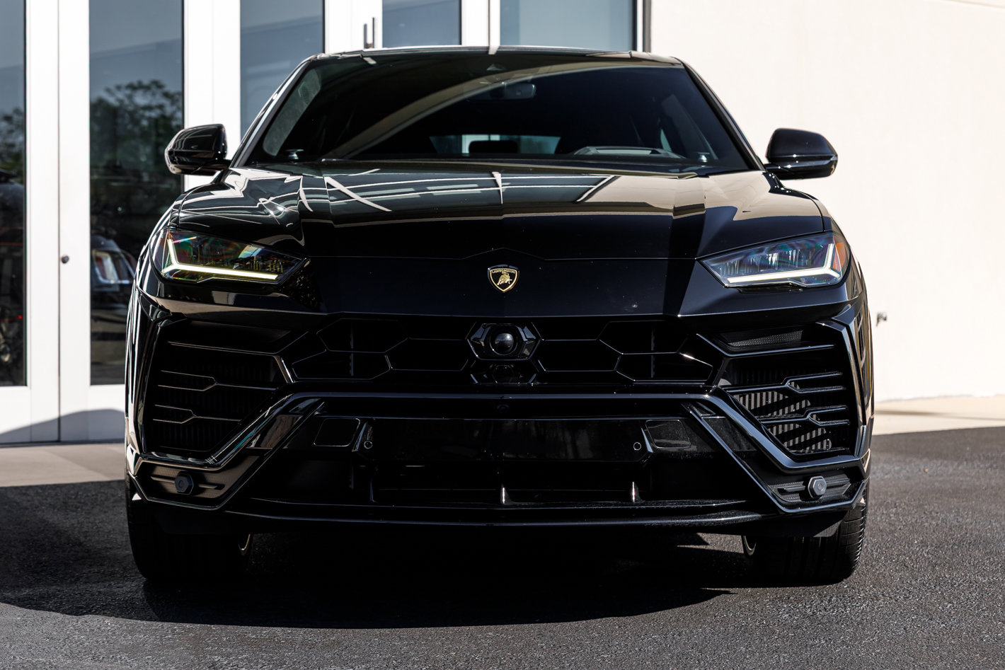 Used 2022 Lamborghini Urus image 2