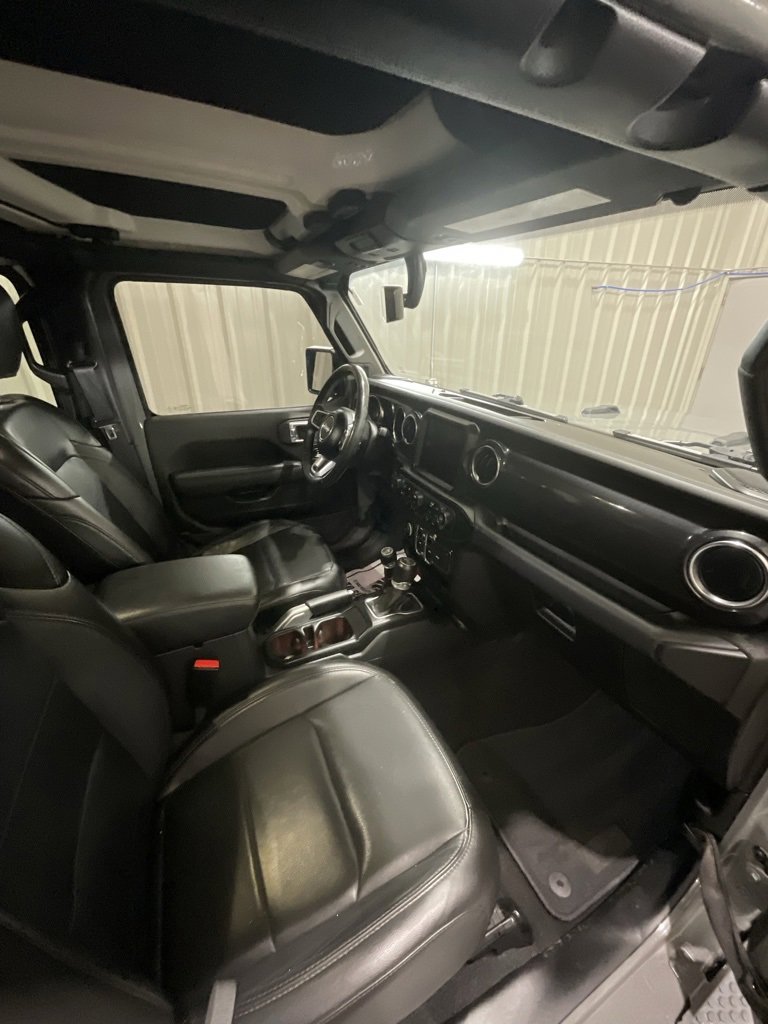 Used 2022 Jeep Wrangler Unlimited Sahara image 14