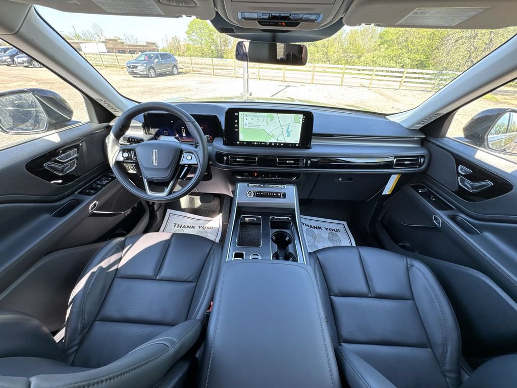 New 2026 Lincoln Aviator AWD w/ Jet Appearance Package image 21