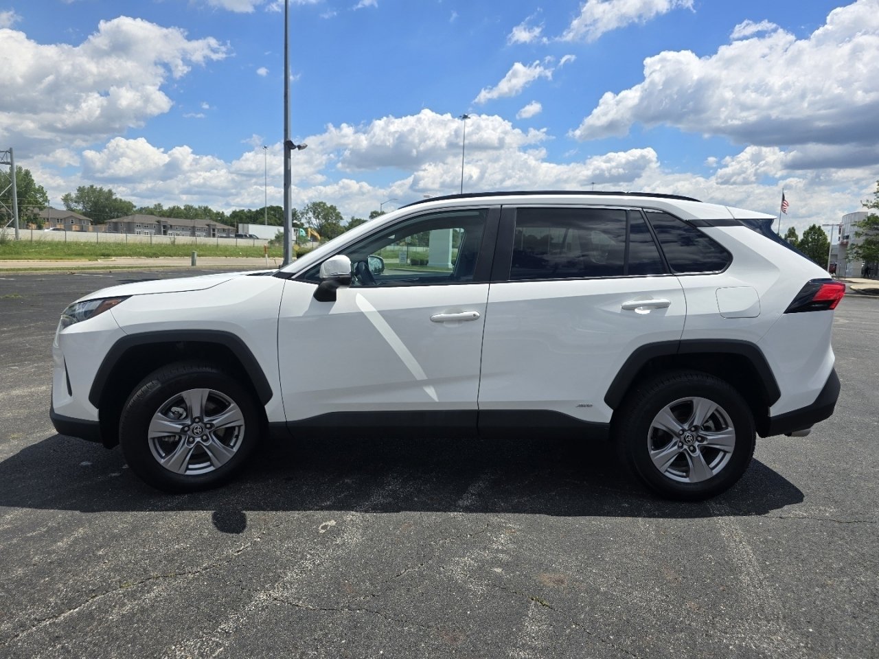 Certified 2023 Toyota RAV4 XLE w/ XLE Grade Weather Package AWD/4WD image 12